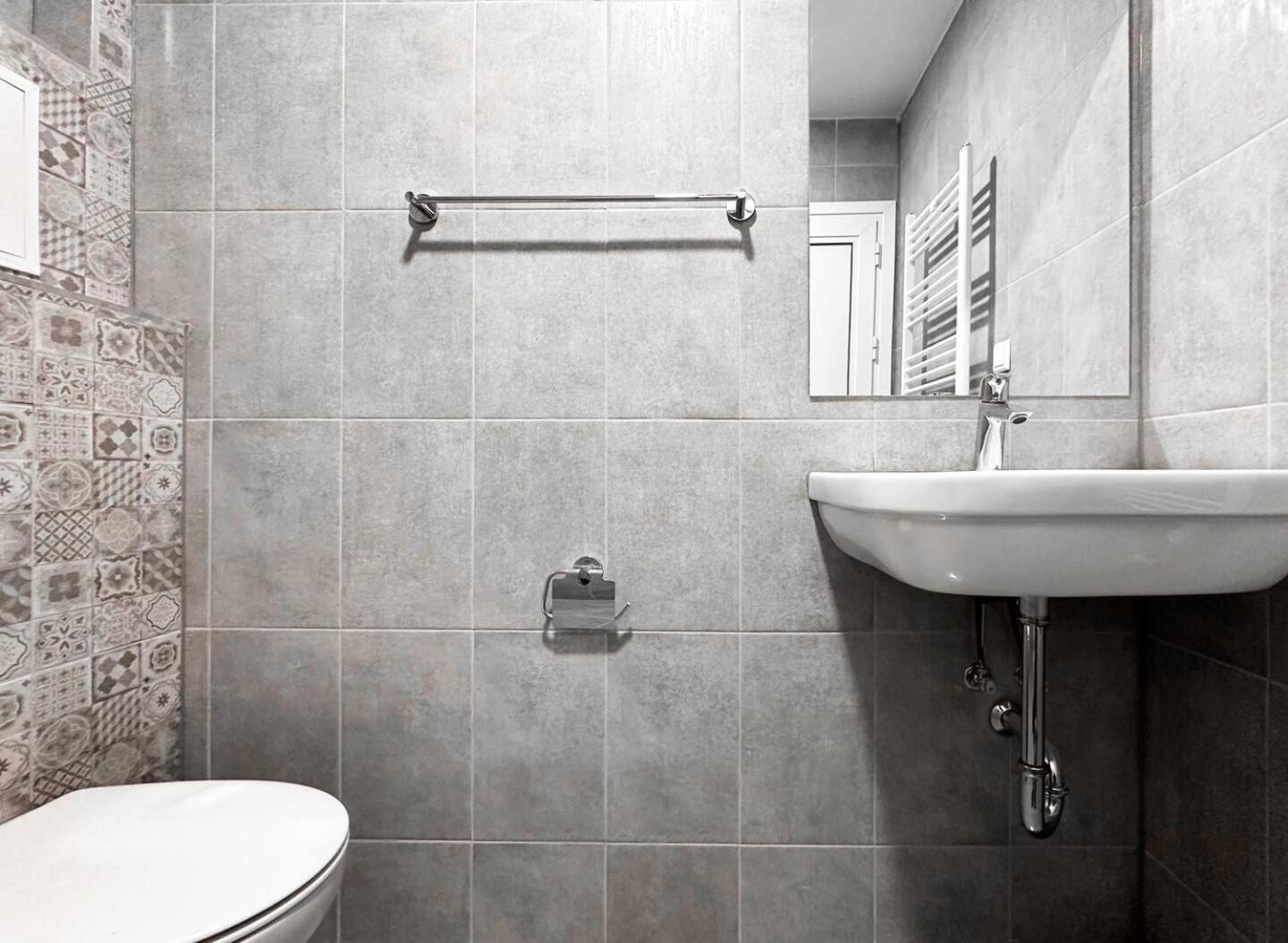6 Studios 6 Bathrooms 2 Levels Kitchens Sofia Exterior foto