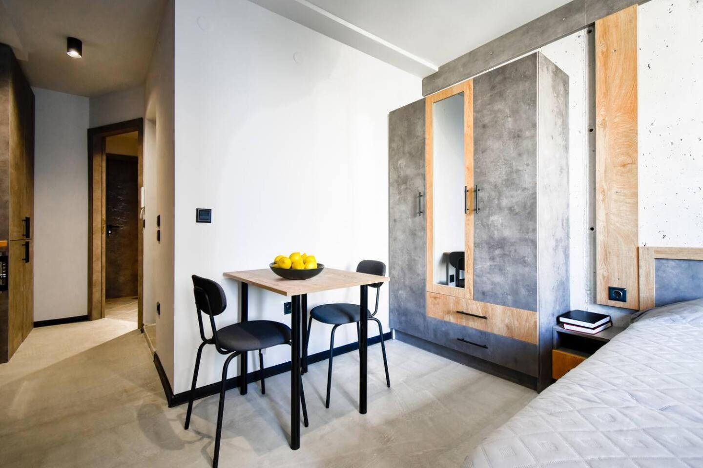 6 Studios 6 Bathrooms 2 Levels Kitchens Sofia Exterior foto
